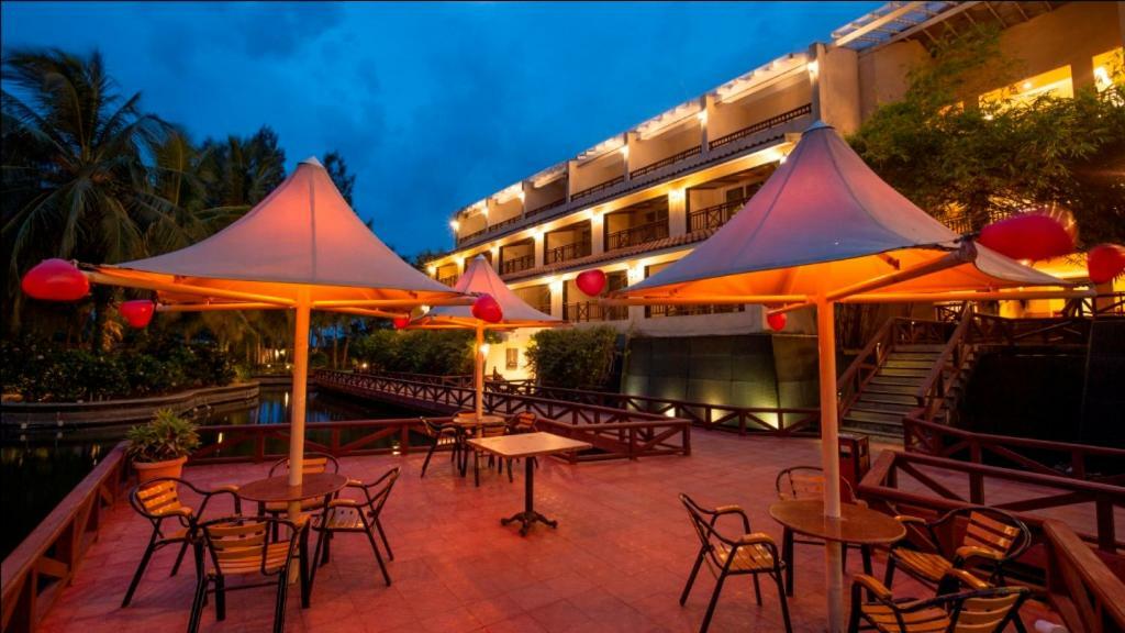 Ocean Spray Hotel Kālapettai Kültér fotó